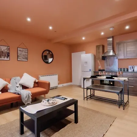 Birmingham City Stay Apartments *